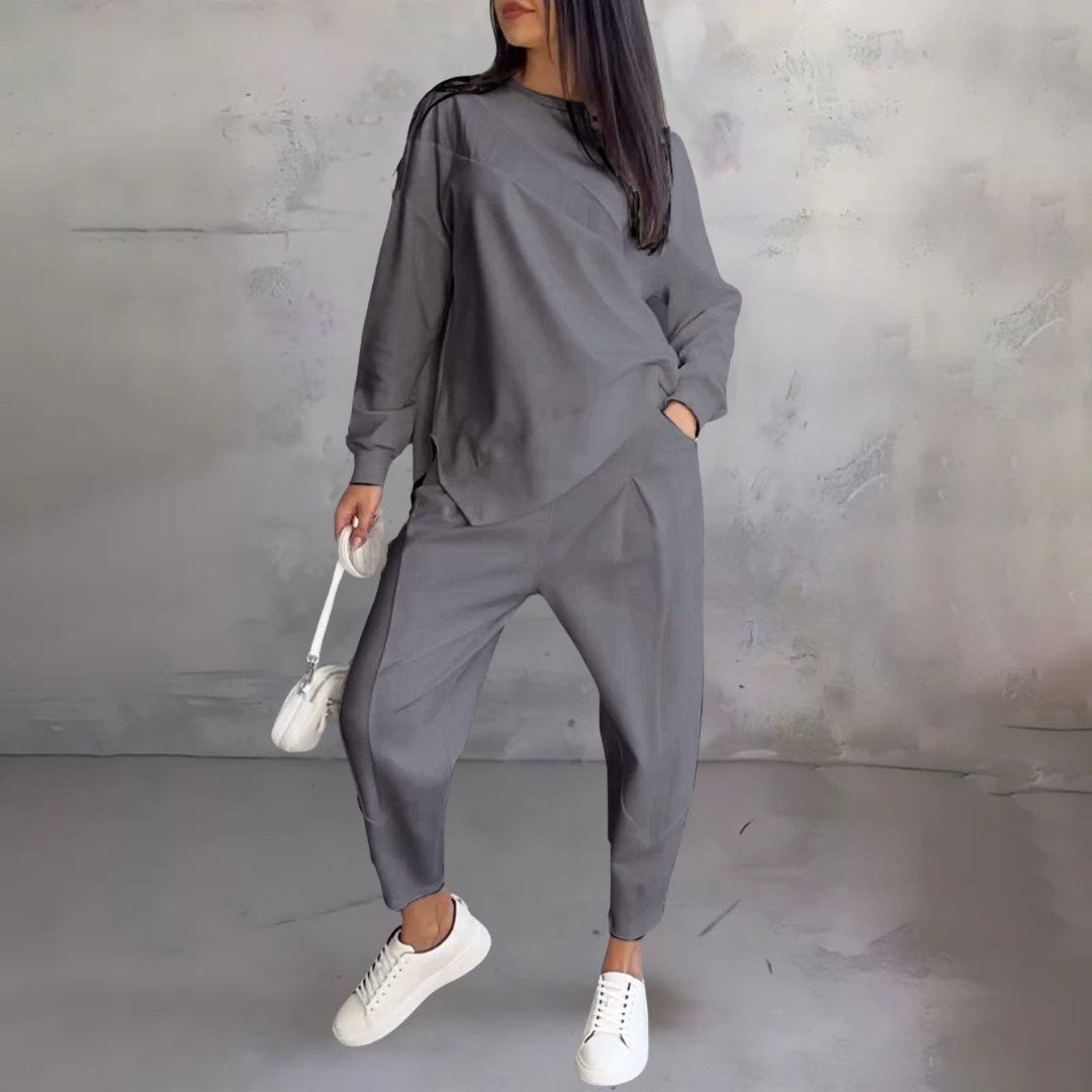 Babette | Stylový dvoudílný set s kulatým výstřihem