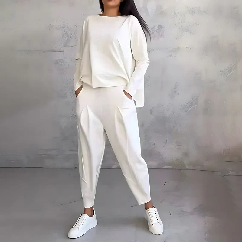 Babette | Stylový dvoudílný set s kulatým výstřihem