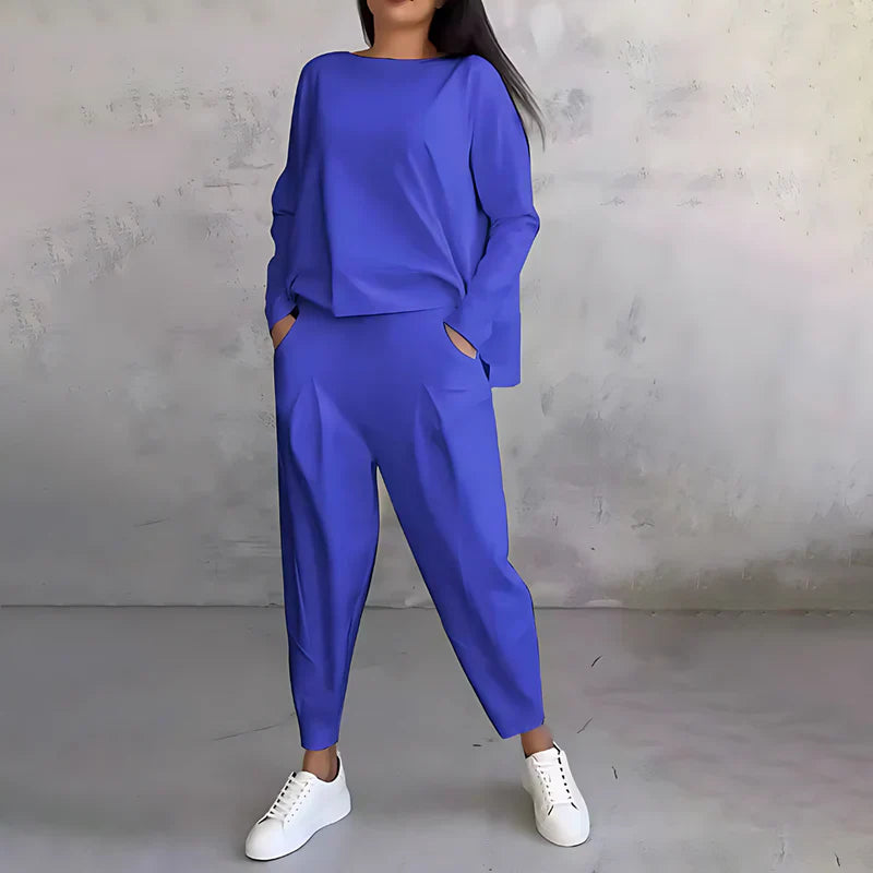 Babette | Stylový dvoudílný set s kulatým výstřihem